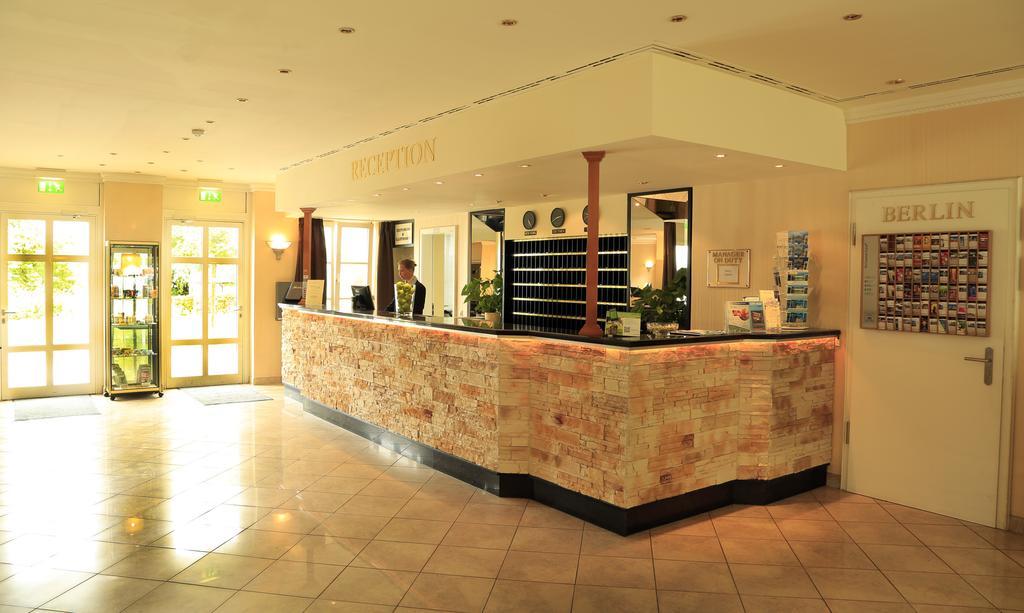 Seehotel Zeuthen Ngoại thất bức ảnh